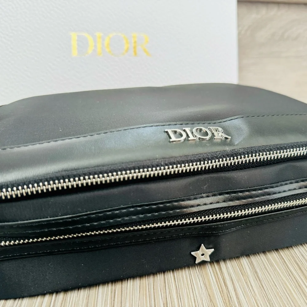 Dior Exclusive Makeup Cosmetic Bag Travel Vanity Case with Backstage Brush Set - Picture 3 of 9